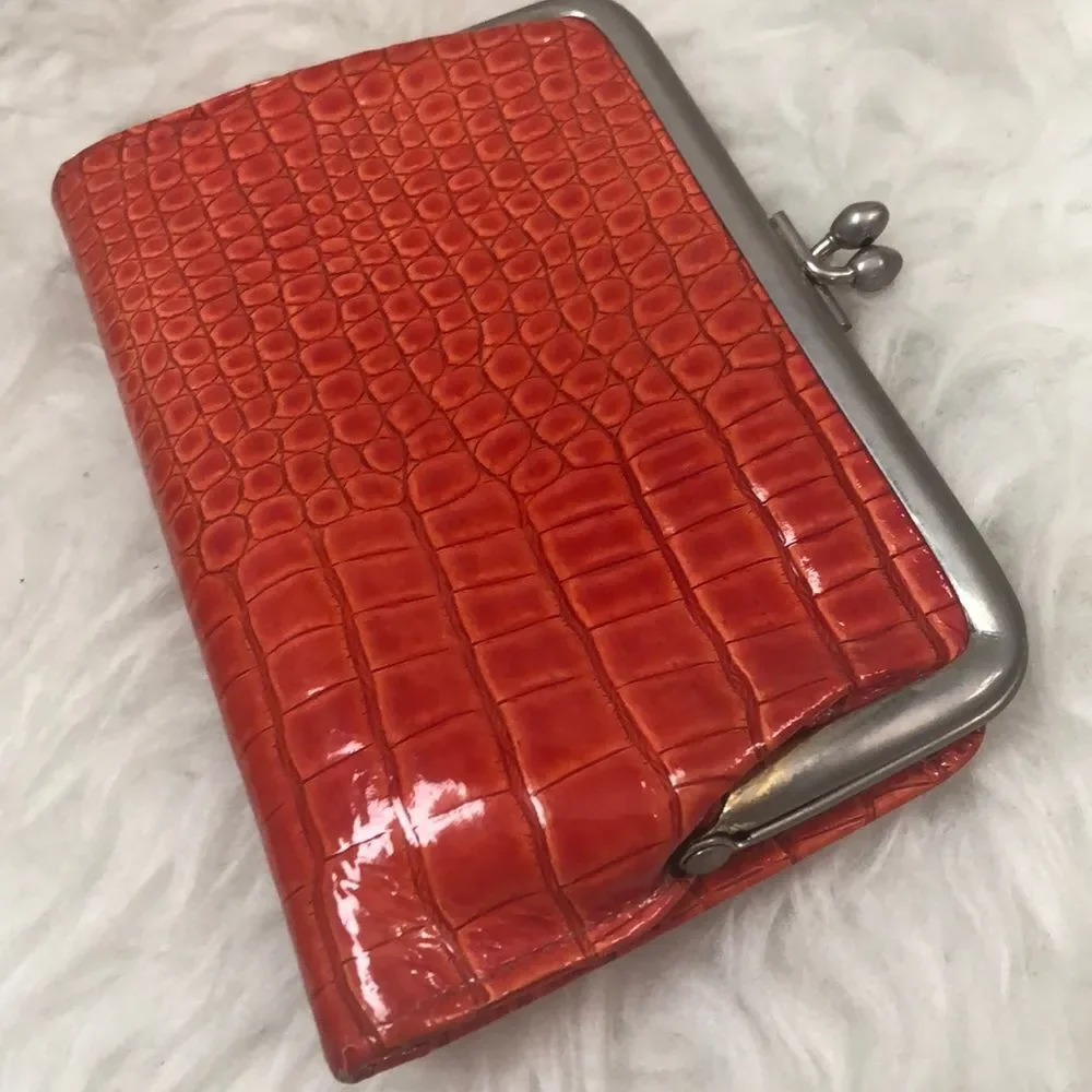 St. Thomas Cowhide Leather Wallet